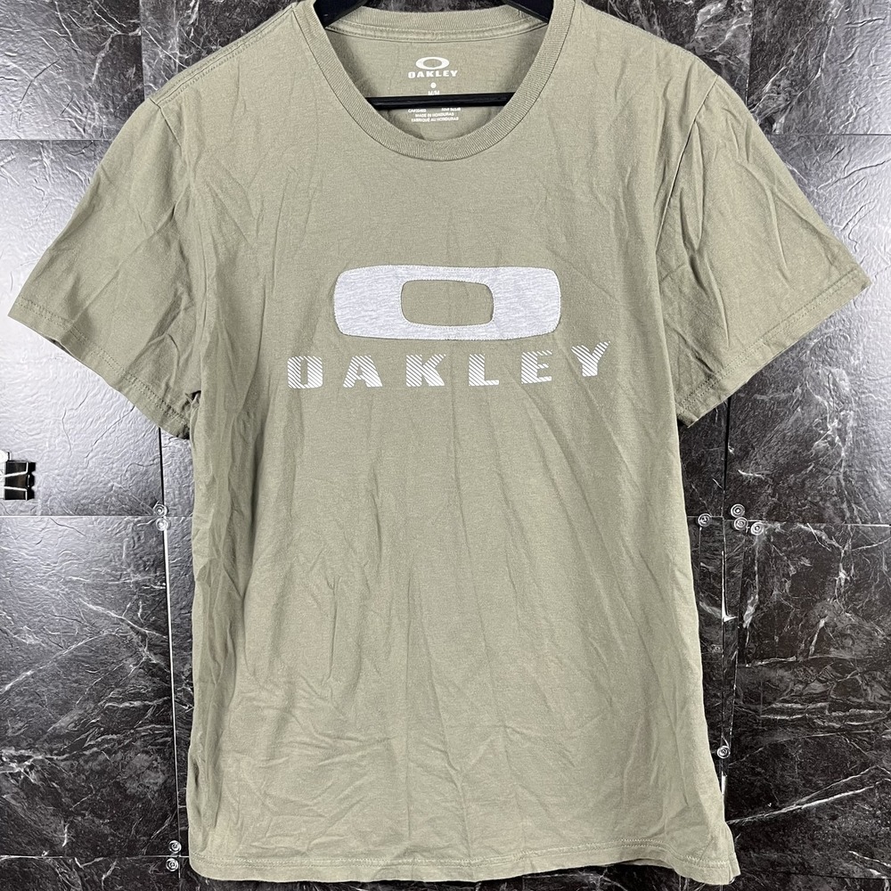 Oakley Men's Green Graphic Shirt Medium